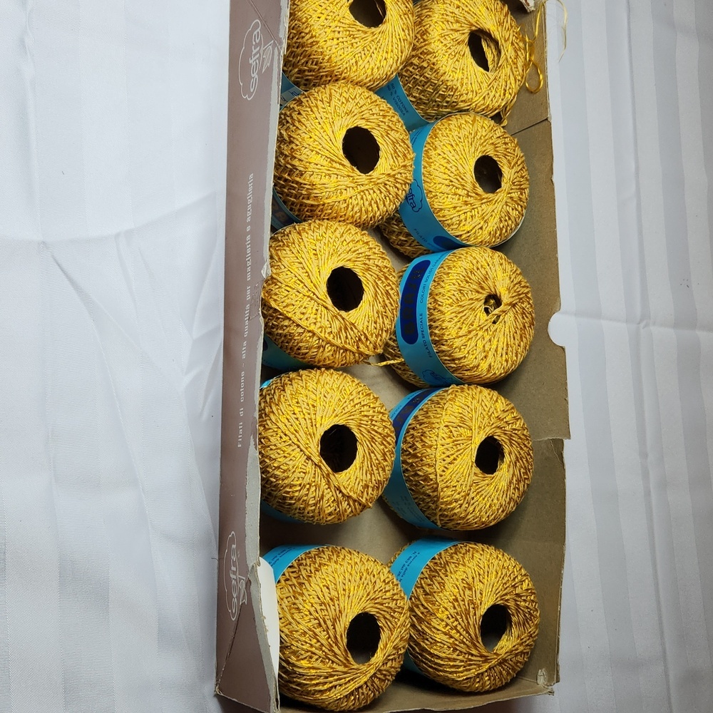 Brasil Gold / Yellow Yarn - Picture 5 of 7